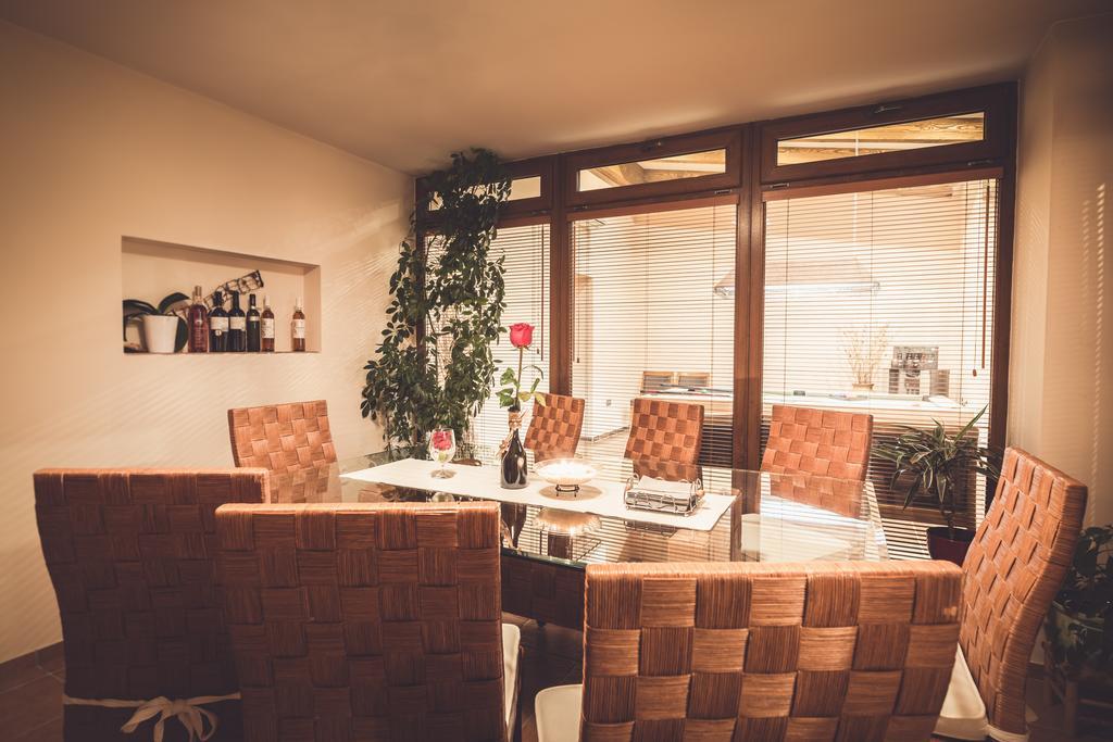 Penzion Vino Hruska Blatnička 외부 사진